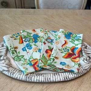 Aman Bright Floral Napkins  (4)  NWOT
